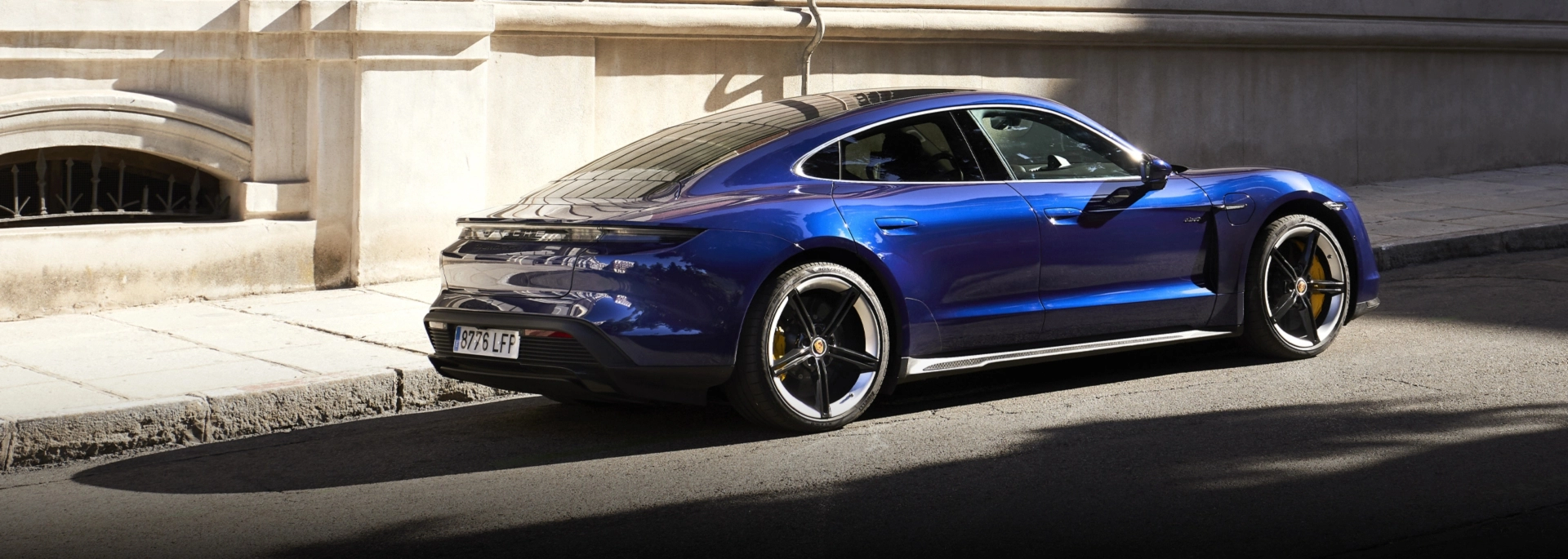 Porsche azul